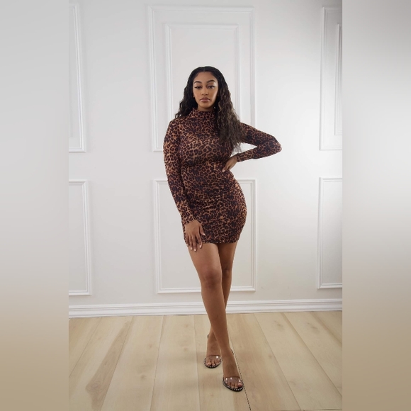 Dress - Picture 1 of 2